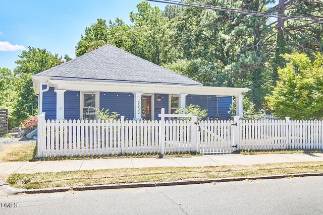 2203 Chapel Hill Road, Durham, NC 27707