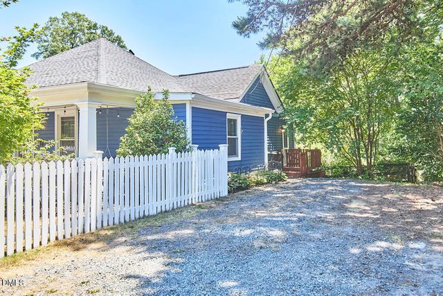 2203 Chapel Hill Road, Durham, NC 27707