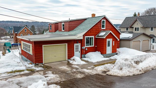 1014 Minnesota Street, Hancock, MI 49930