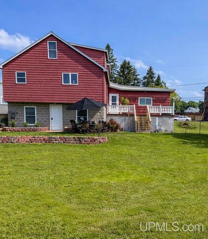 1014 Minnesota Street, Hancock, MI 49930