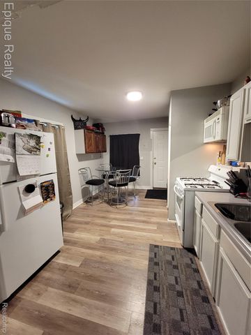 2904 Vanness Street, Port Huron, MI 48060