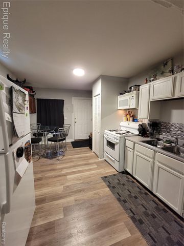 2904 Vanness Street, Port Huron, MI 48060