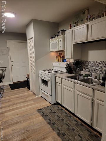 2904 Vanness Street, Port Huron, MI 48060