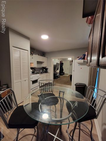 2904 Vanness Street, Port Huron, MI 48060