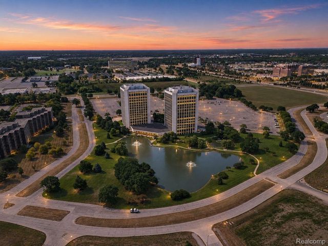 1 Parklane Boulevard W1050, Dearborn, MI 48126