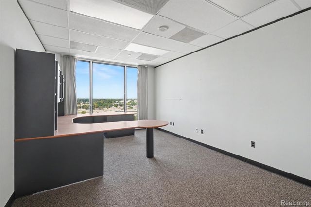 1 Parklane Boulevard W1050, Dearborn, MI 48126