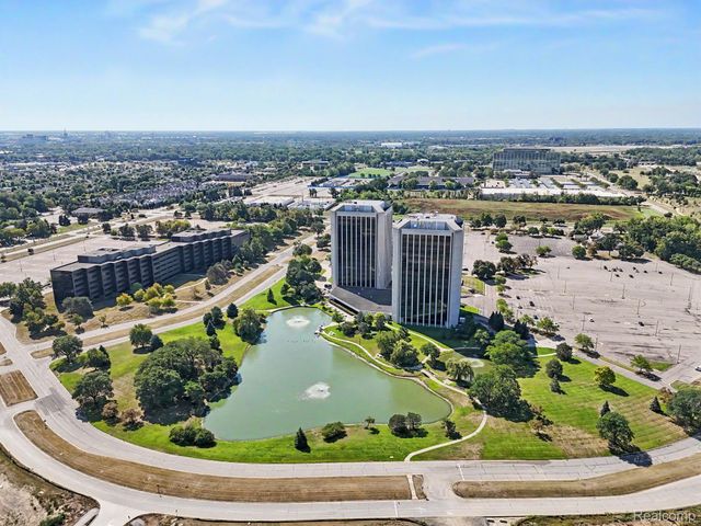 1 Parklane Boulevard W1050, Dearborn, MI 48126