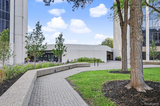 1 Parklane Boulevard W1050, Dearborn, MI 48126