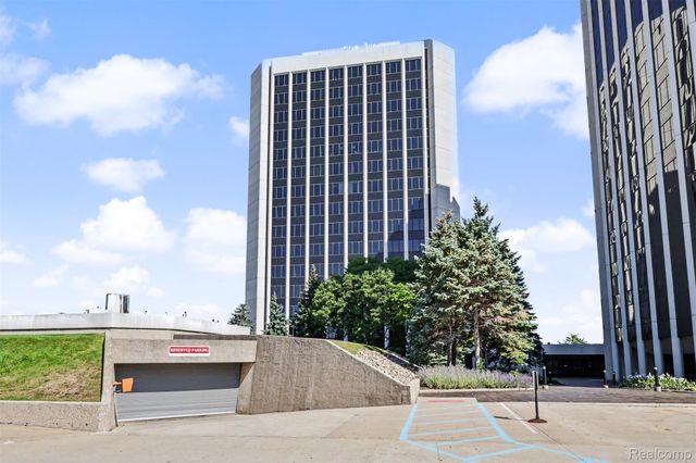 1 Parklane Boulevard W1050, Dearborn, MI 48126