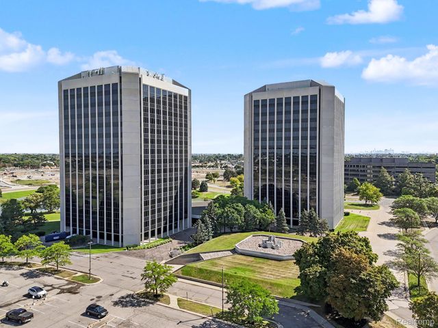 1 Parklane Boulevard W1050, Dearborn, MI 48126