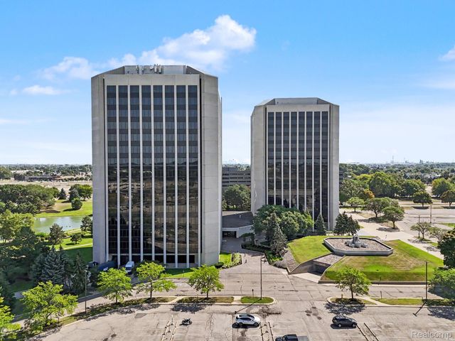 1 Parklane Boulevard W1050, Dearborn, MI 48126