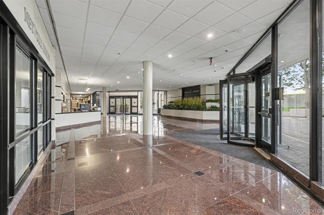 1 Parklane Boulevard W1050, Dearborn, MI 48126