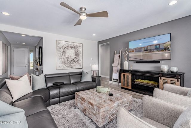 8426 N 186TH Lane, Waddell, AZ 85355