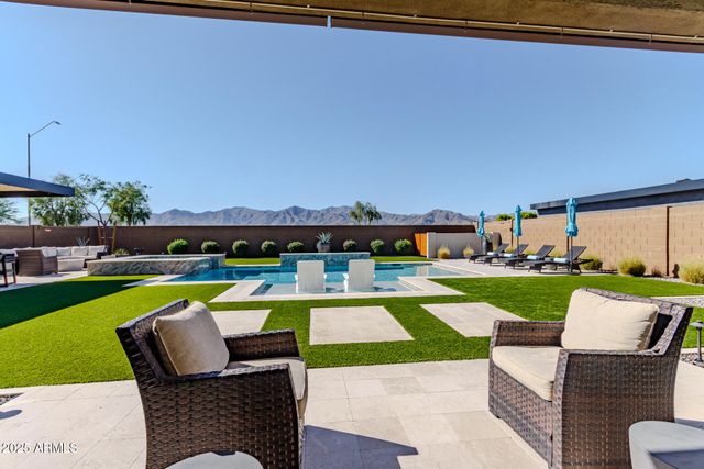 8426 N 186TH Lane, Waddell, AZ 85355