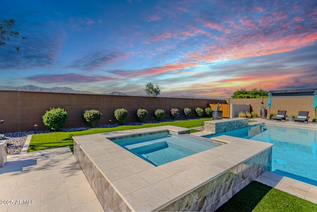 8426 N 186TH Lane, Waddell, AZ 85355