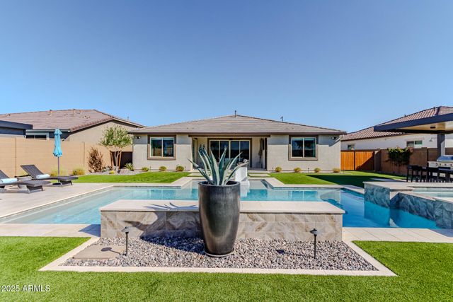 8426 N 186TH Lane, Waddell, AZ 85355