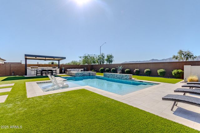 8426 N 186TH Lane, Waddell, AZ 85355