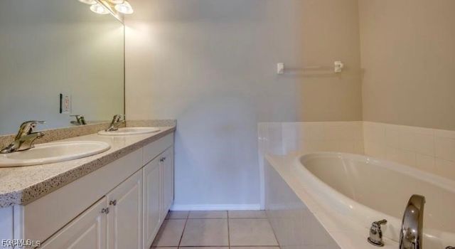 15250 Riverbend BLVD 204, North Fort Myers, FL 33917