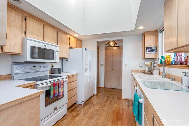 2589 Lummi View Drive, Bellingham, WA 98226