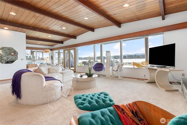 2589 Lummi View Drive, Bellingham, WA 98226