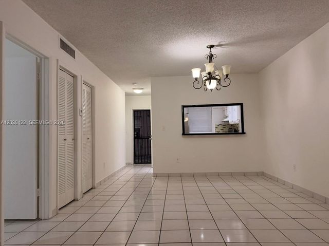1035 W 77th Street 211, Hialeah, FL 33014