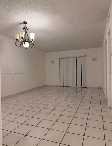 1035 W 77th Street 211, Hialeah, FL 33014