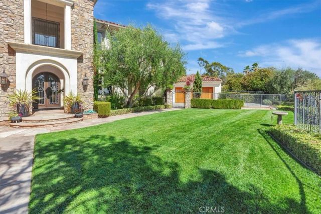 11451 Plantero Drive, North Tustin, CA 92705