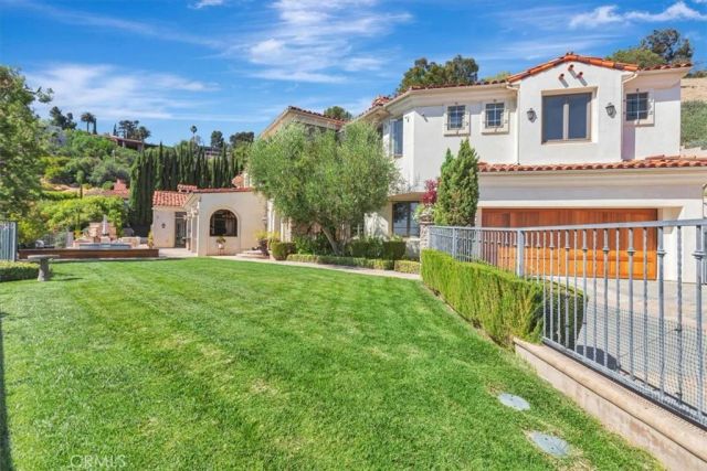 11451 Plantero Drive, North Tustin, CA 92705