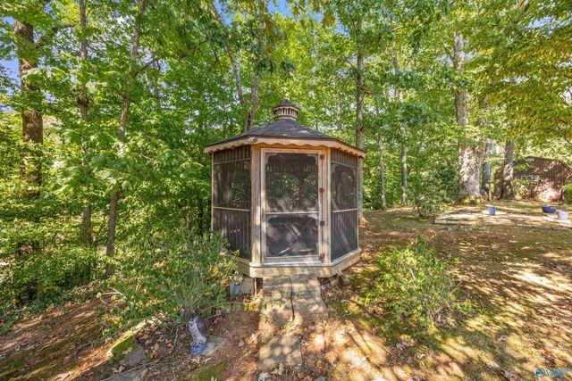 151 River Walk Trail, New Market, AL 35761