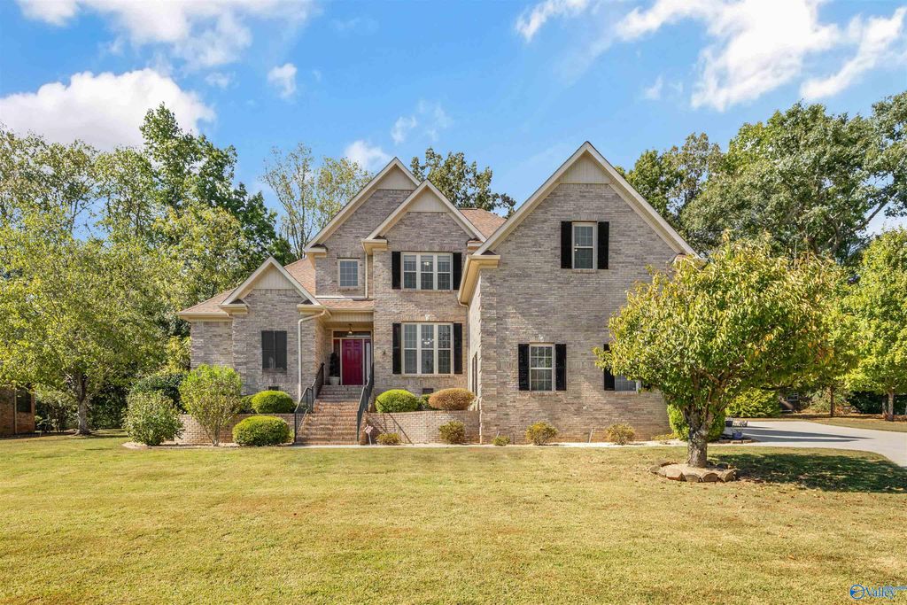 151 River Walk Trail, New Market, AL 35761