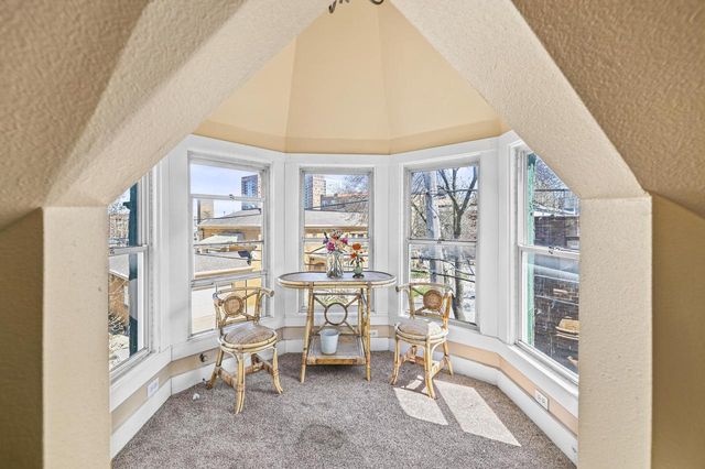 1615 E Kane PLACE, Milwaukee, WI 53202