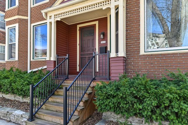 1615 E Kane PLACE, Milwaukee, WI 53202