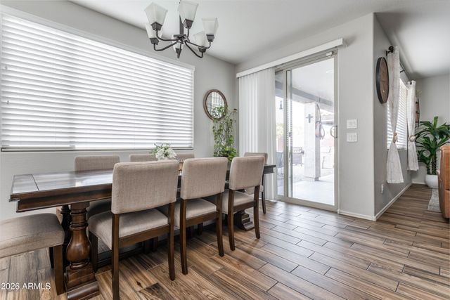 7039 N 84TH Avenue, Glendale, AZ 85305