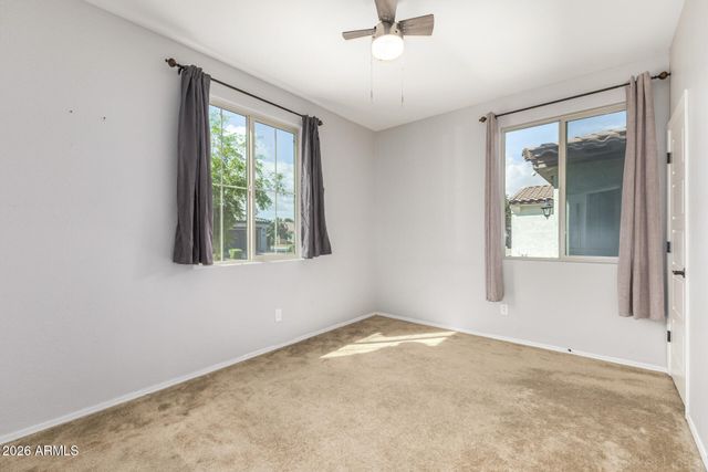 7039 N 84TH Avenue, Glendale, AZ 85305