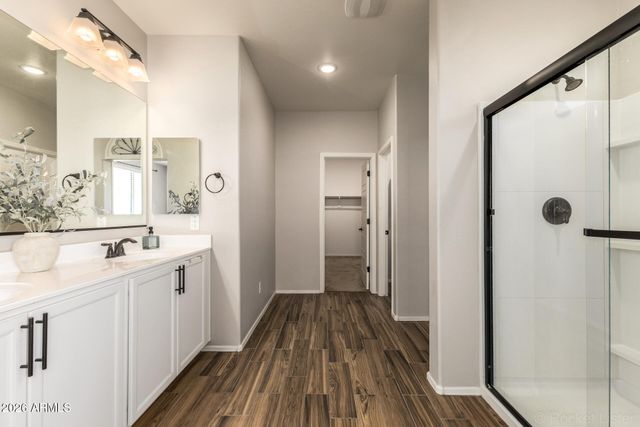 7039 N 84TH Avenue, Glendale, AZ 85305