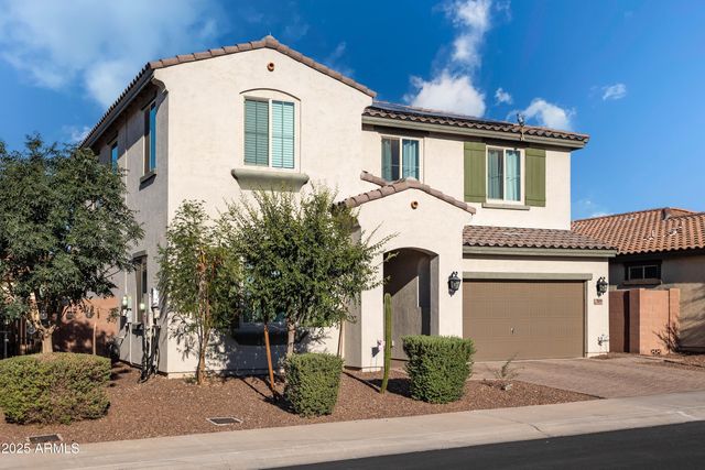 7039 N 84TH Avenue, Glendale, AZ 85305