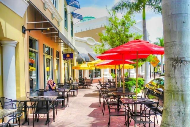 8111 LAKEWOOD MAIN STREET 307, Lakewood Ranch, FL 34202