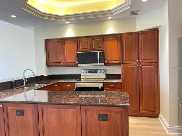 8111 LAKEWOOD MAIN STREET 307, Lakewood Ranch, FL 34202