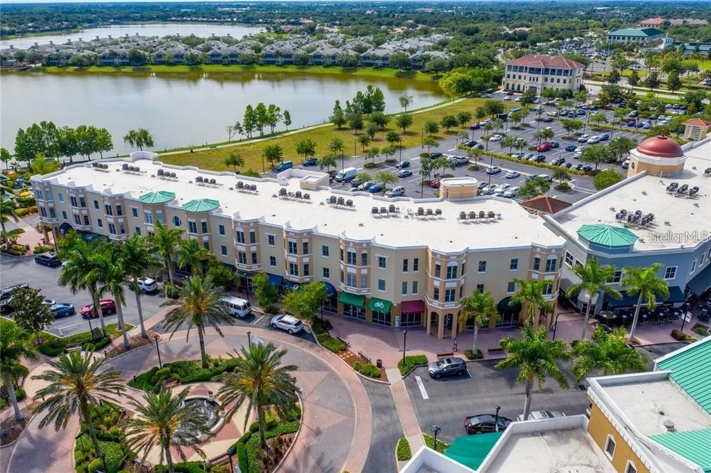 8111 LAKEWOOD MAIN STREET 307, Lakewood Ranch, FL 34202