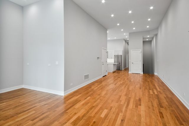 1339 N Noble Street 1, Chicago, IL 60642