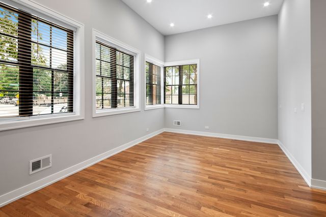 1339 N Noble Street 1, Chicago, IL 60642