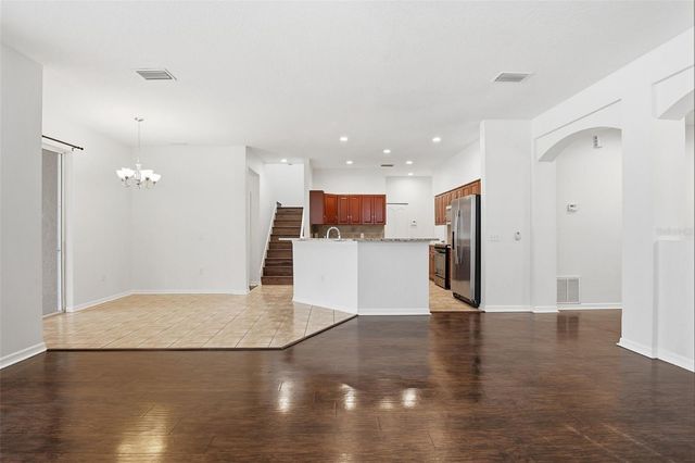 471 WESTCHESTER HILLS LANE, Valrico, FL 33594