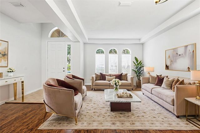 471 WESTCHESTER HILLS LANE, Valrico, FL 33594