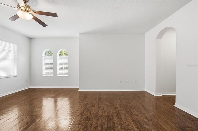 471 WESTCHESTER HILLS LANE, Valrico, FL 33594