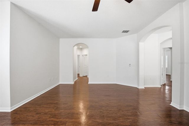 471 WESTCHESTER HILLS LANE, Valrico, FL 33594