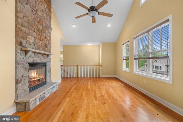 54 BLUESTONE CT, Lake Harmony, PA 18624