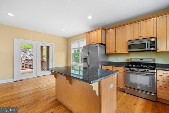 54 BLUESTONE CT, Lake Harmony, PA 18624