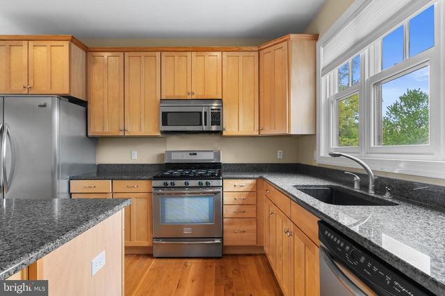 54 BLUESTONE CT, Lake Harmony, PA 18624