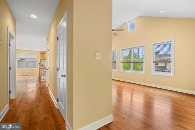 54 BLUESTONE CT, Lake Harmony, PA 18624