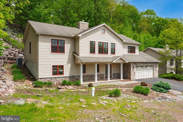 54 BLUESTONE CT, Lake Harmony, PA 18624